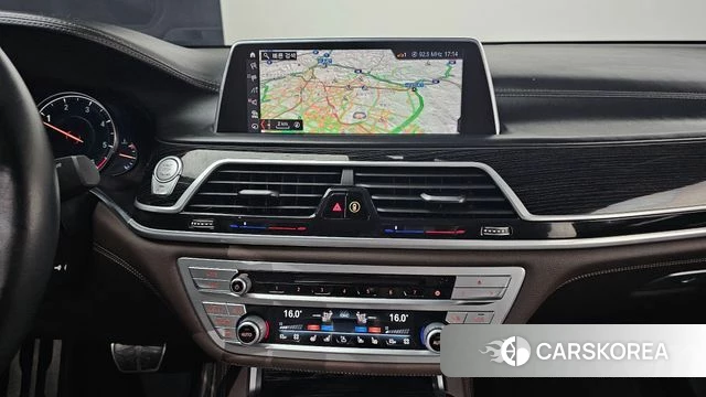 BMW 7 Series (G11) 2019 Белый из Кореи, фото 6