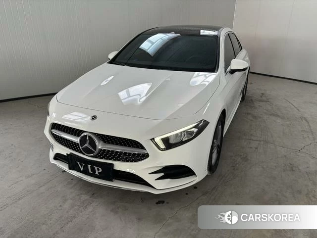 Mercedes-Benz Class A 2022 Белый из Китая, фото 6