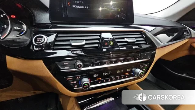 BMW 5 Series (G30) 2018 Белый из Кореи, фото 6