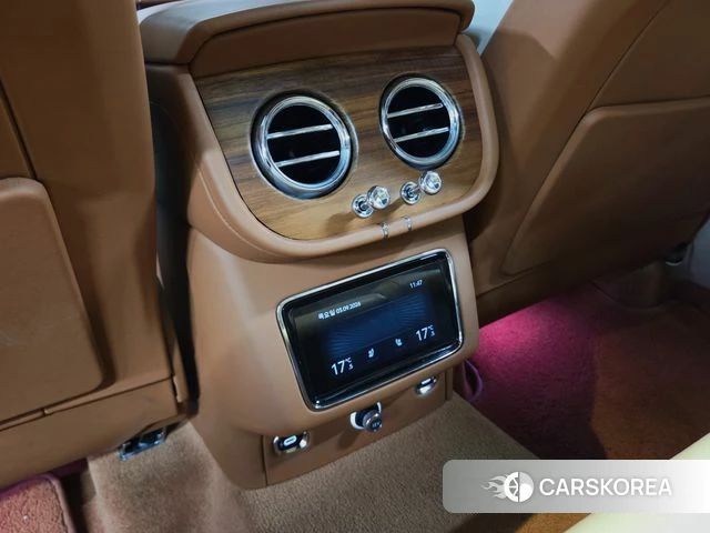 Bentley Bentayga 2023 Оранжевый из Кореи, фото 6