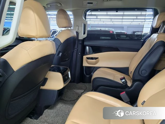 Kia Carnival 4th generation 2023 Черный из Кореи, фото 6