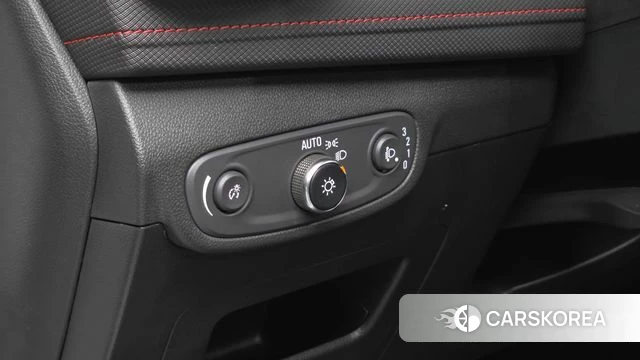 Chevrolet (GM Daewoo) The New Trail Blazer 2023 Белый из Кореи, фото 6
