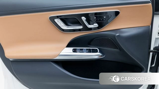 Mercedes-Benz E-Class W214 2025 Белый из Кореи, фото 6