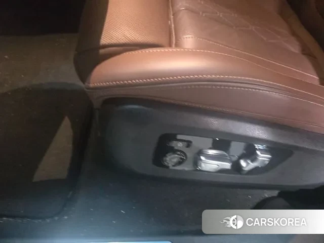 BMW X6 (G06) 2025 Черный из Кореи, фото 6