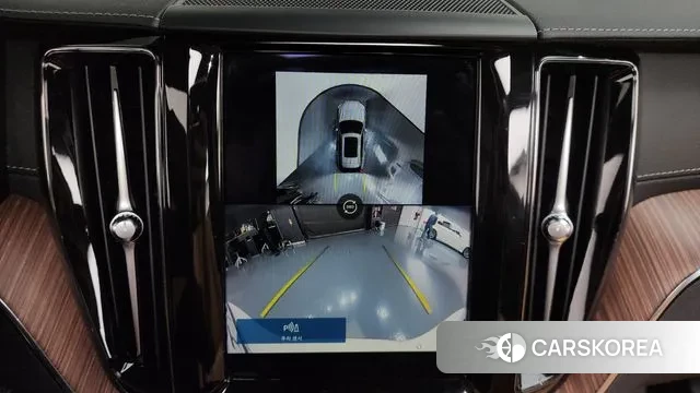 Volvo XC60 second Generation 2024 Белый из Кореи, фото 6