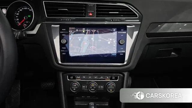 Volkswagen Tiguan second Generation 2018 Белый из Кореи, фото 6