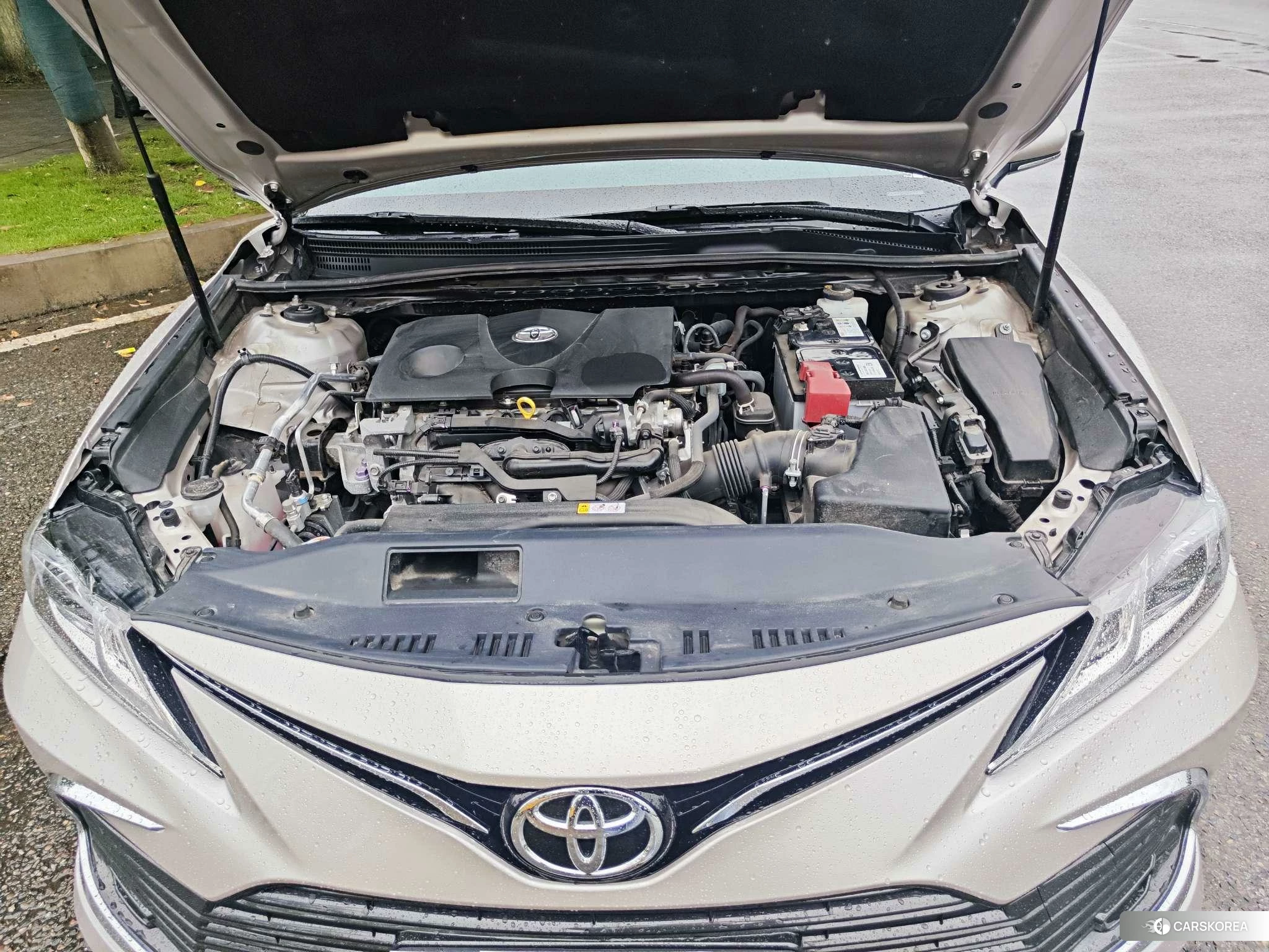 Toyota Camry 2023 Серебристо-серый из Китая, фото 6