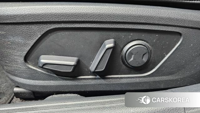 Kia K5 3rd generation 2023 Черный из Кореи, фото 6