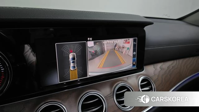 Mercedes-Benz E-Class W213 2018 Серебряный из Кореи, фото 6