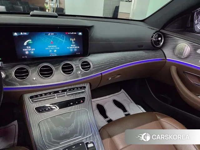 Mercedes-Benz E-Class W213 2022 Серебряный из Кореи, фото 6