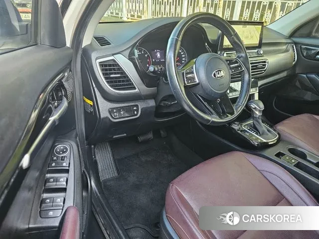 Kia Seltos 2019 Белый из Кореи, фото 6