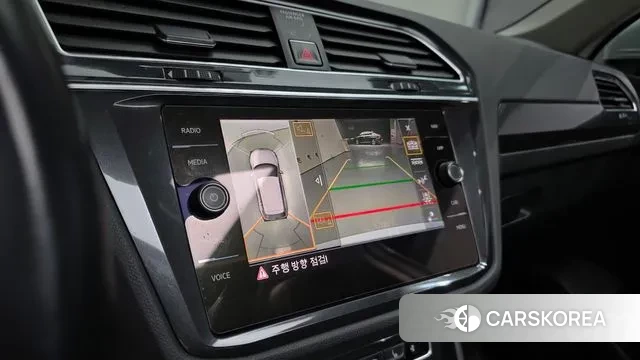 Volkswagen Tiguan second Generation 2018 Белый из Кореи, фото 6