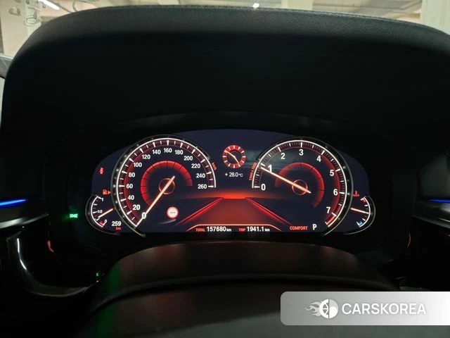 BMW 5 Series (G30) 2018 Черный из Кореи, фото 6