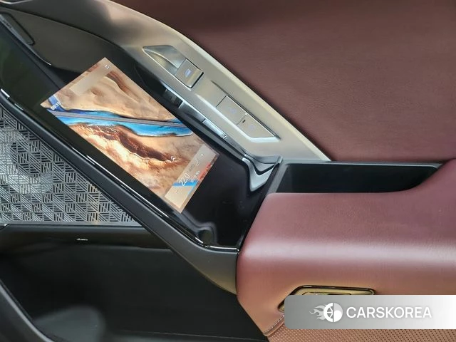 BMW 7 Series (G70) 2024 Черный из Кореи, фото 6