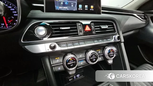 Genesis G70 2019 Красный из Кореи, фото 6