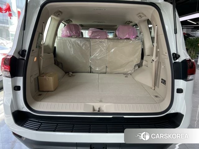 Toyota Land Cruiser (imported) 2025 Белый из Китая, фото 6