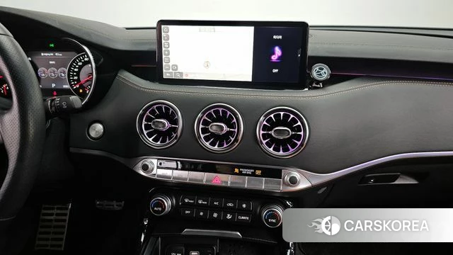 Kia Stinger Meister 2023 Темно-зеленый из Кореи, фото 6