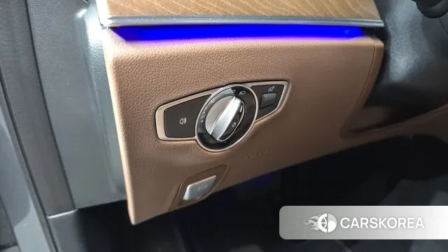 Mercedes-Benz E-Class W213 2021 Серый из Кореи, фото 6