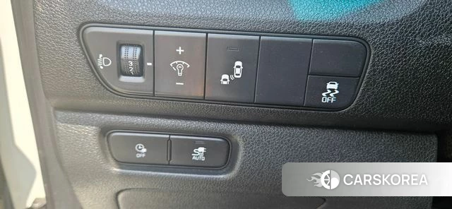Kia Niro Plus 2023 Белый из Кореи, фото 6