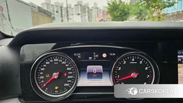 Mercedes-Benz E-Class W213 2018 Серый из Кореи, фото 6