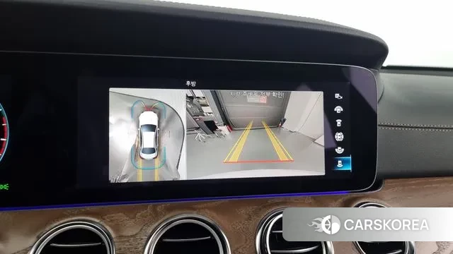 Mercedes-Benz E-Class W213 2023 Белый из Кореи, фото 6