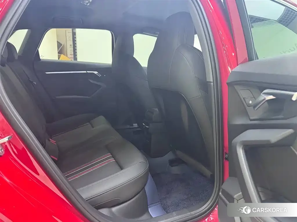Audi A3 2024 Red/purple из Китая, фото 6
