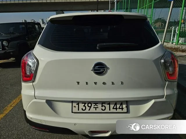 Ssangyong Tivoli Armor 2018 Жемчужный цвет из Кореи, фото 6