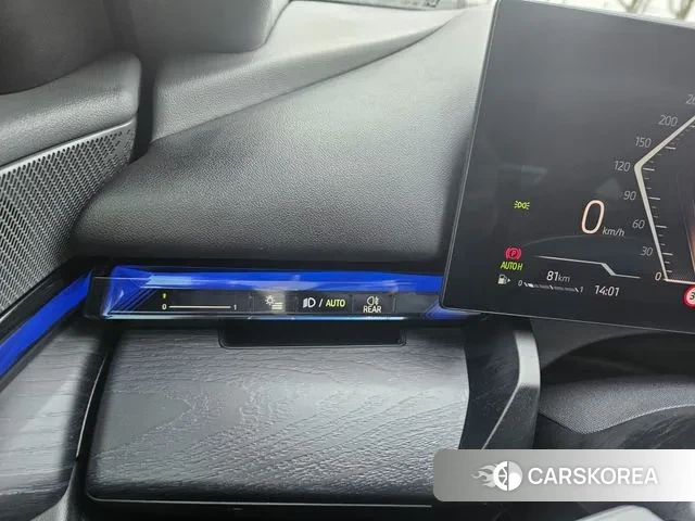 BMW 5 Series (G60) 2024 Серый из Кореи, фото 6