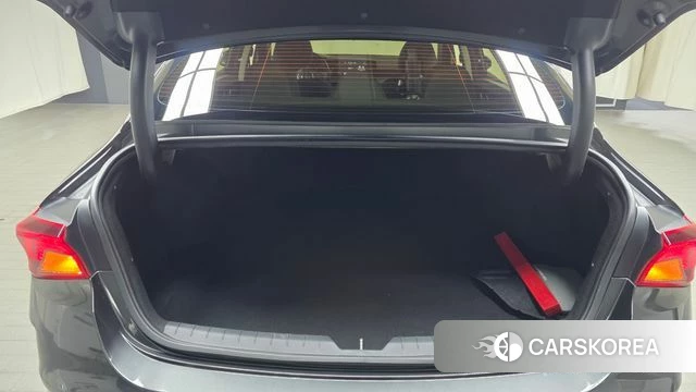 Kia K5 3rd generation 2023 Серый из Кореи, фото 6