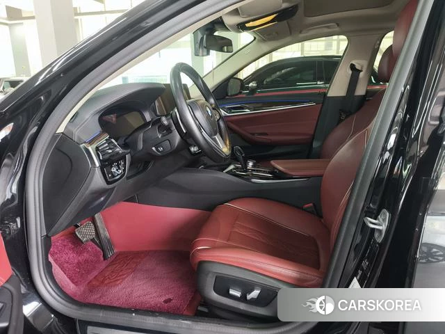 BMW 5 series 2021 Черный из Китая, фото 6