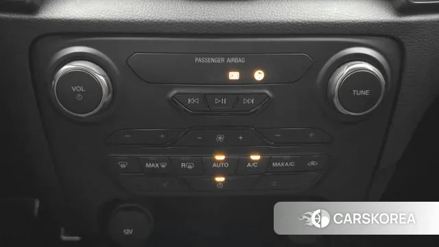 Ford Ranger 3rd Generation 2022 Серебристо-серый из Кореи, фото 6