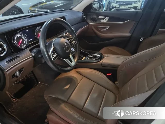 Mercedes-Benz E-Class W213 2019 Белый из Кореи, фото 6