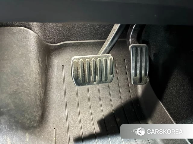 Tesla Model 3 2025 Серый из Кореи, фото 6