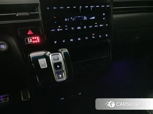 Hyundai Staria 2021 Белый из Кореи, фото 6