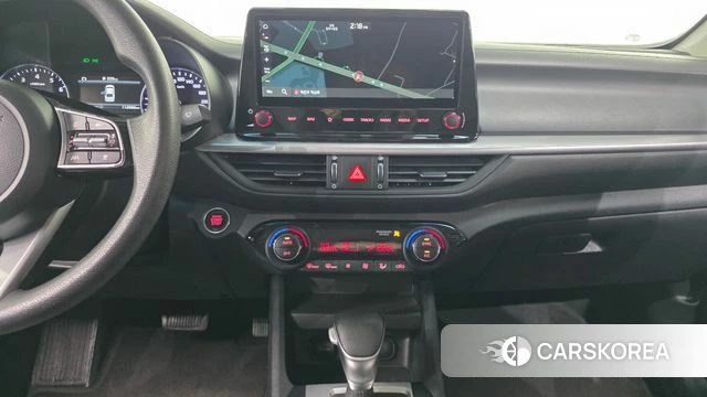 Kia The New K3 2nd generation 2022 Белый из Кореи, фото 6