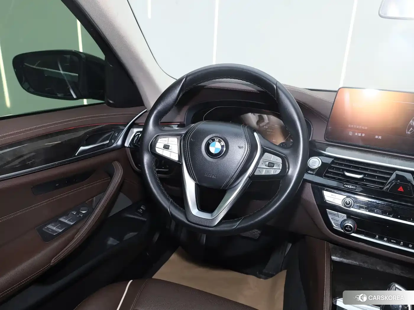 BMW 5 series 2022 Черный из Китая, фото 6