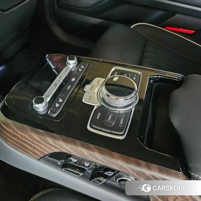 Genesis G90 2021 Черный из Кореи, фото 6