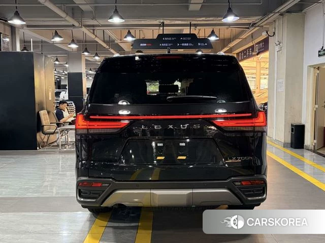 Lexus LX 2026 Черный из Китая, фото 6