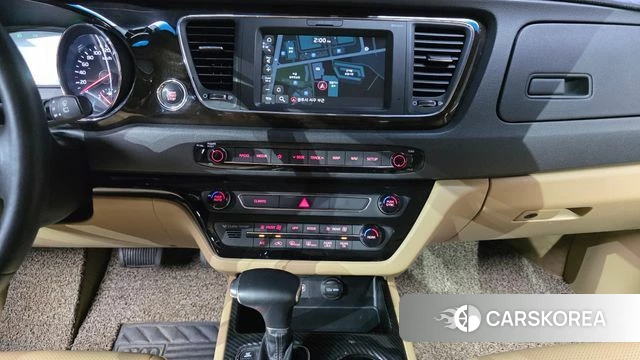 Kia The New Carnival 2018 Белый из Кореи, фото 6