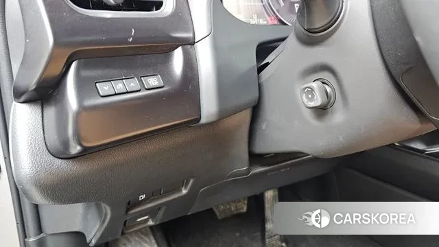 Lexus UX250h 2023 Песочный из Кореи, фото 6