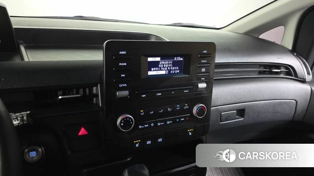 Hyundai Staria 2022 Белый из Кореи, фото 6