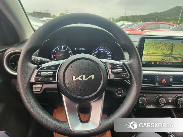 Kia The New K3 2nd generation 2021 Белый из Кореи, фото 6
