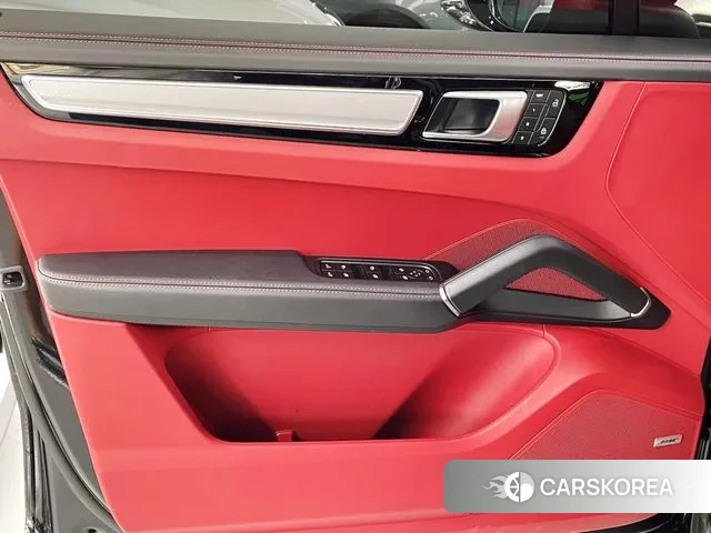 Porsche Cayenne (PO536) 2022 Черный из Кореи, фото 6