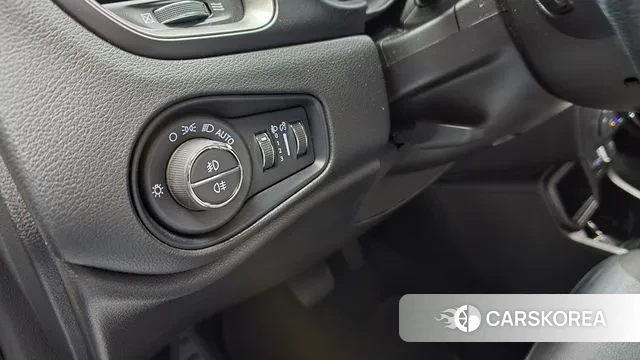 Jeep Renegade 2021 Серебряный из Кореи, фото 6