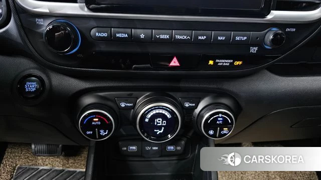 Hyundai Venue 2021 Белый из Кореи, фото 6