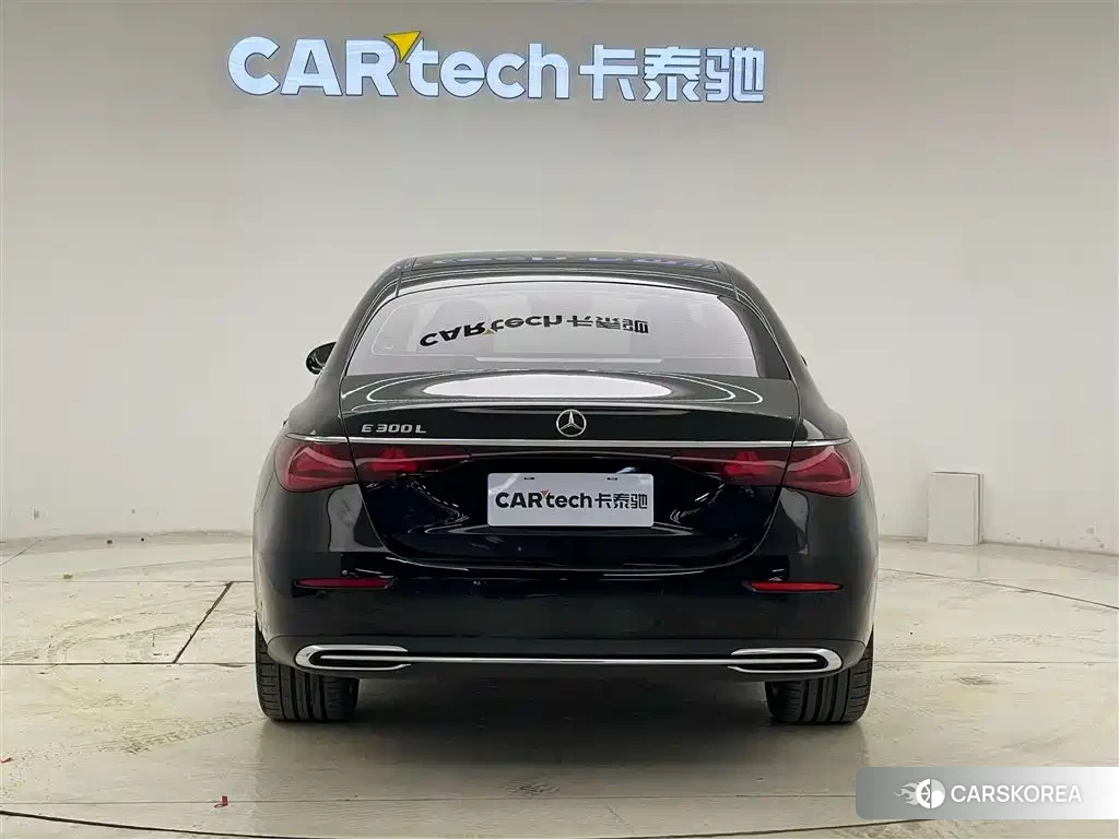 Mercedes-Benz E-Class 2024 Черный из Китая, фото 6