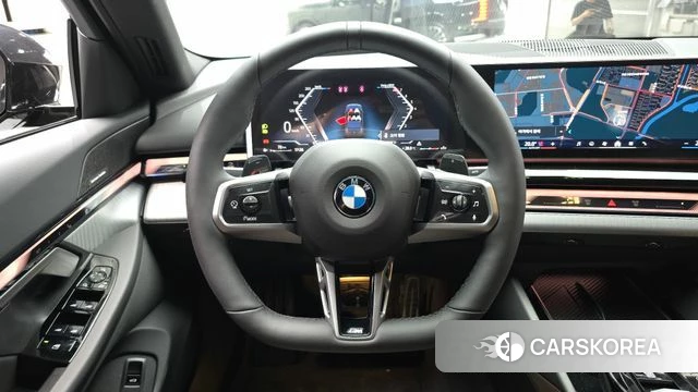 BMW 5 Series (G60) 2025 Черный из Кореи, фото 6