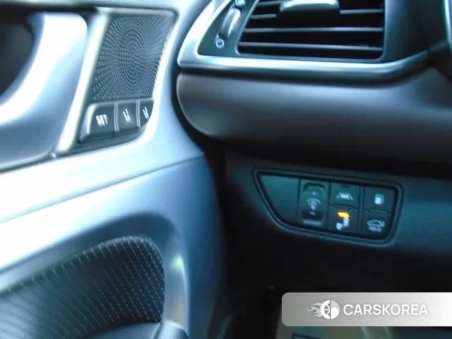 Genesis G70 2019 Серебристо-серый из Кореи, фото 6