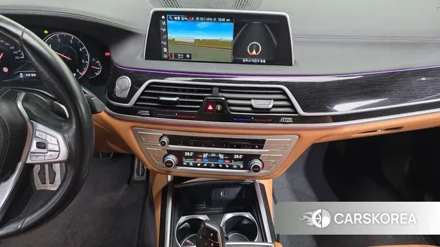 BMW 7 Series (G11) 2018 Белый из Кореи, фото 6