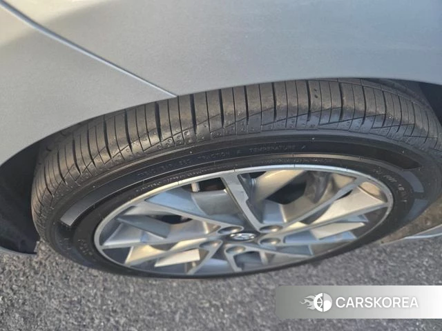 Hyundai The New Avante AD 2019 Серебристо-серый из Кореи, фото 6